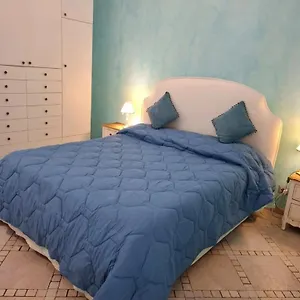 Le Bleu Roma